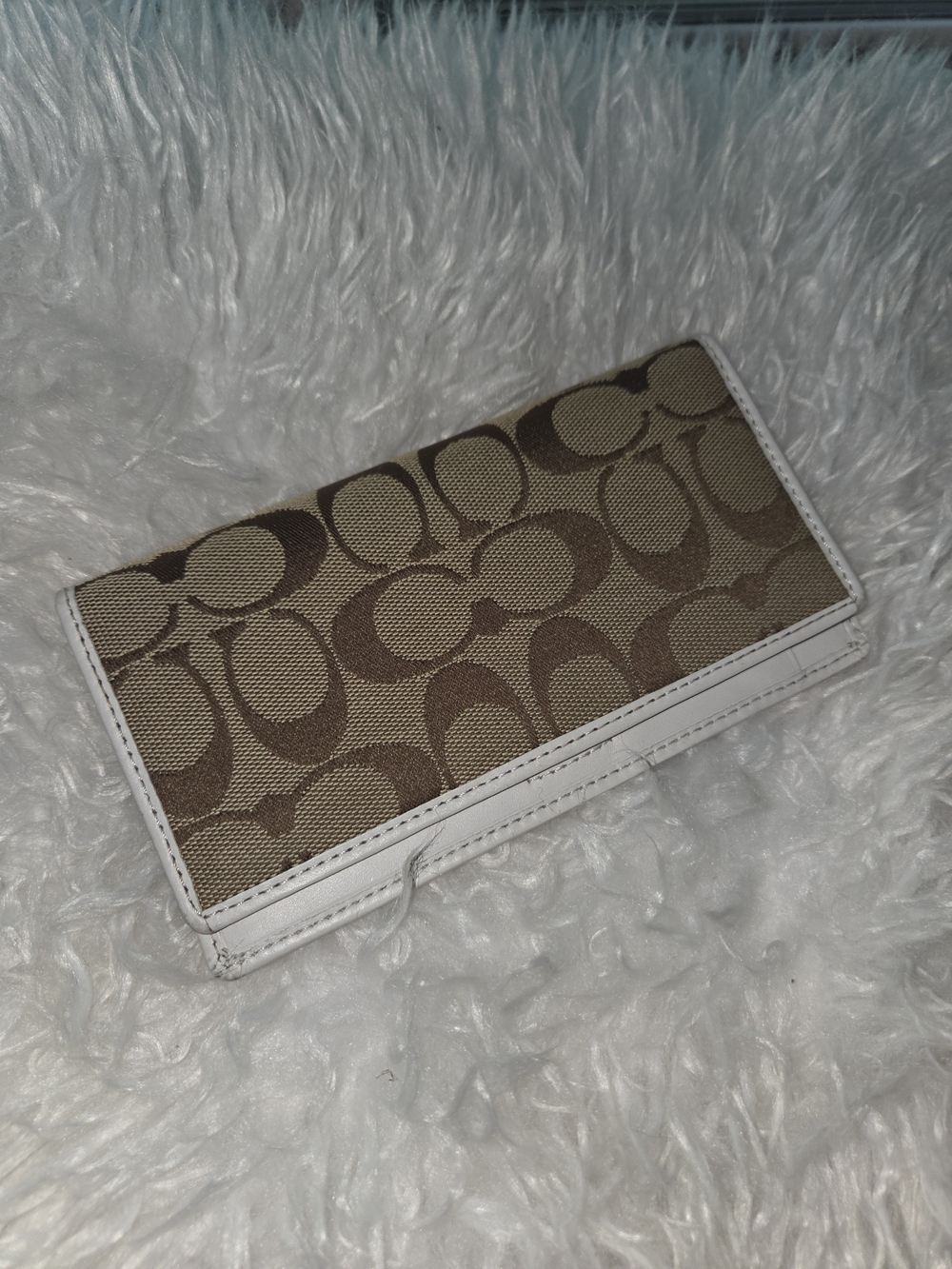 Coach Signature Checkbook Cover in Beige and White